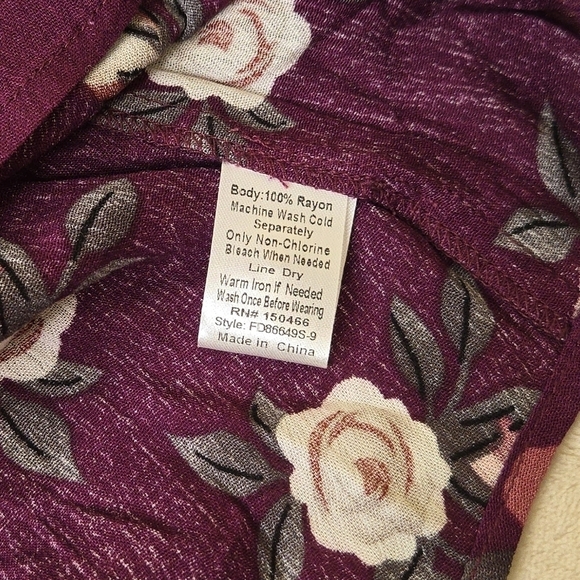 NWOT fun2fun High/Low Pleated 3/4 Length Sleeve Top Size XS - Picture 3 of 11